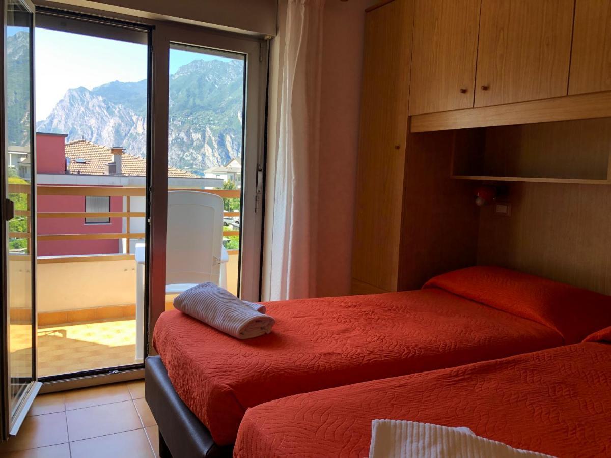 Hotel Garni Villa Magnolia Torbole Sul Garda Luaran gambar