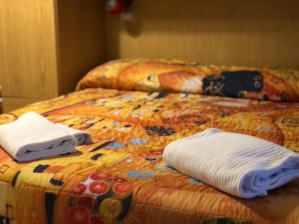 Hotel Garni Villa Magnolia Torbole Sul Garda Luaran gambar