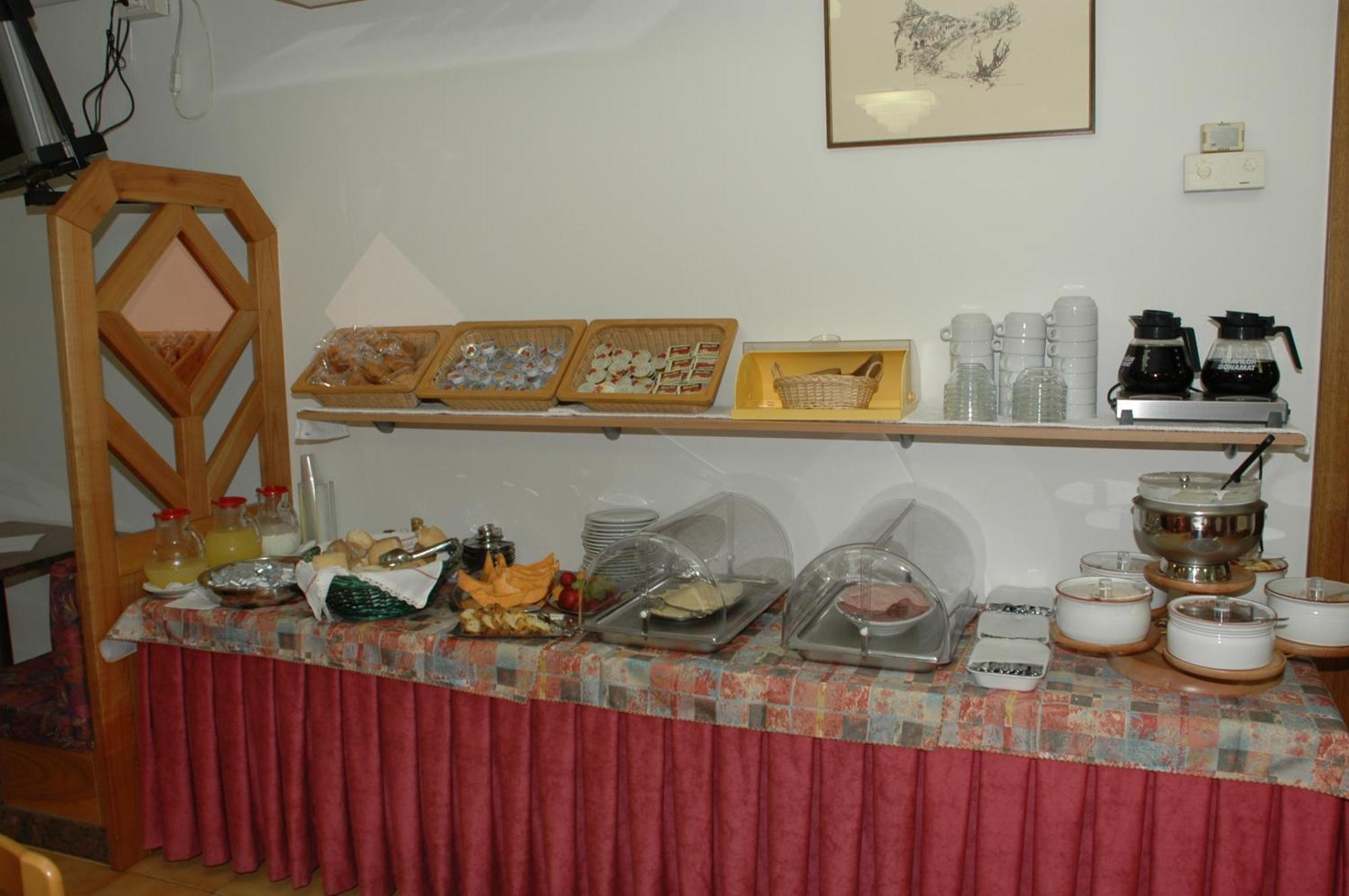 Hotel Garni Villa Magnolia Torbole Sul Garda Luaran gambar