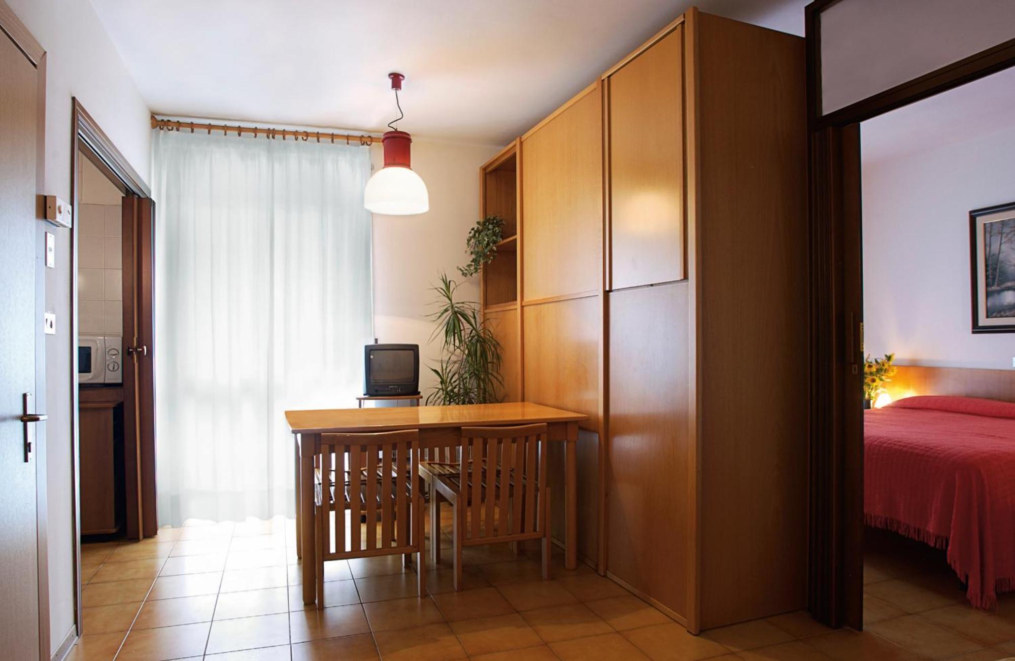 Hotel Garni Villa Magnolia Torbole Sul Garda Luaran gambar