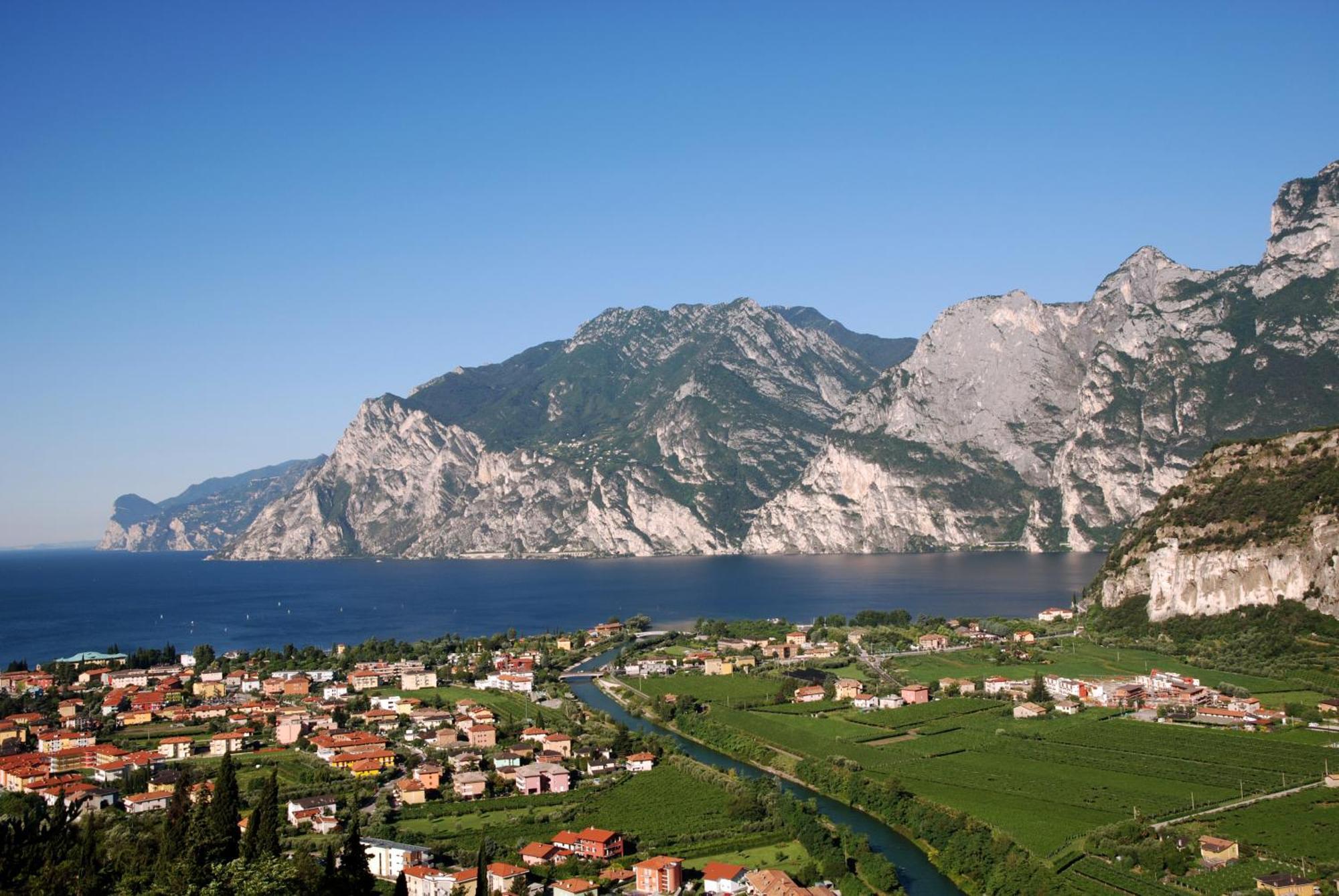 Hotel Garni Villa Magnolia Torbole Sul Garda Luaran gambar