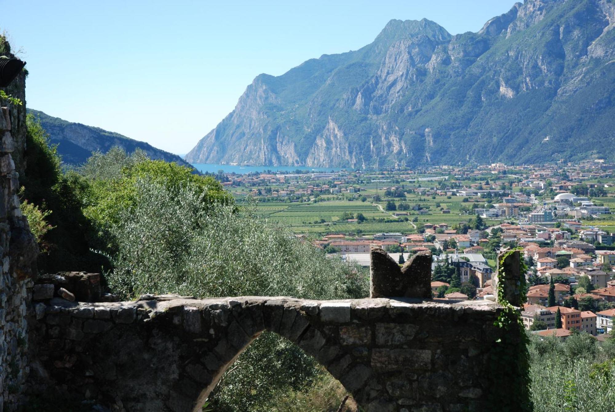 Hotel Garni Villa Magnolia Torbole Sul Garda Luaran gambar