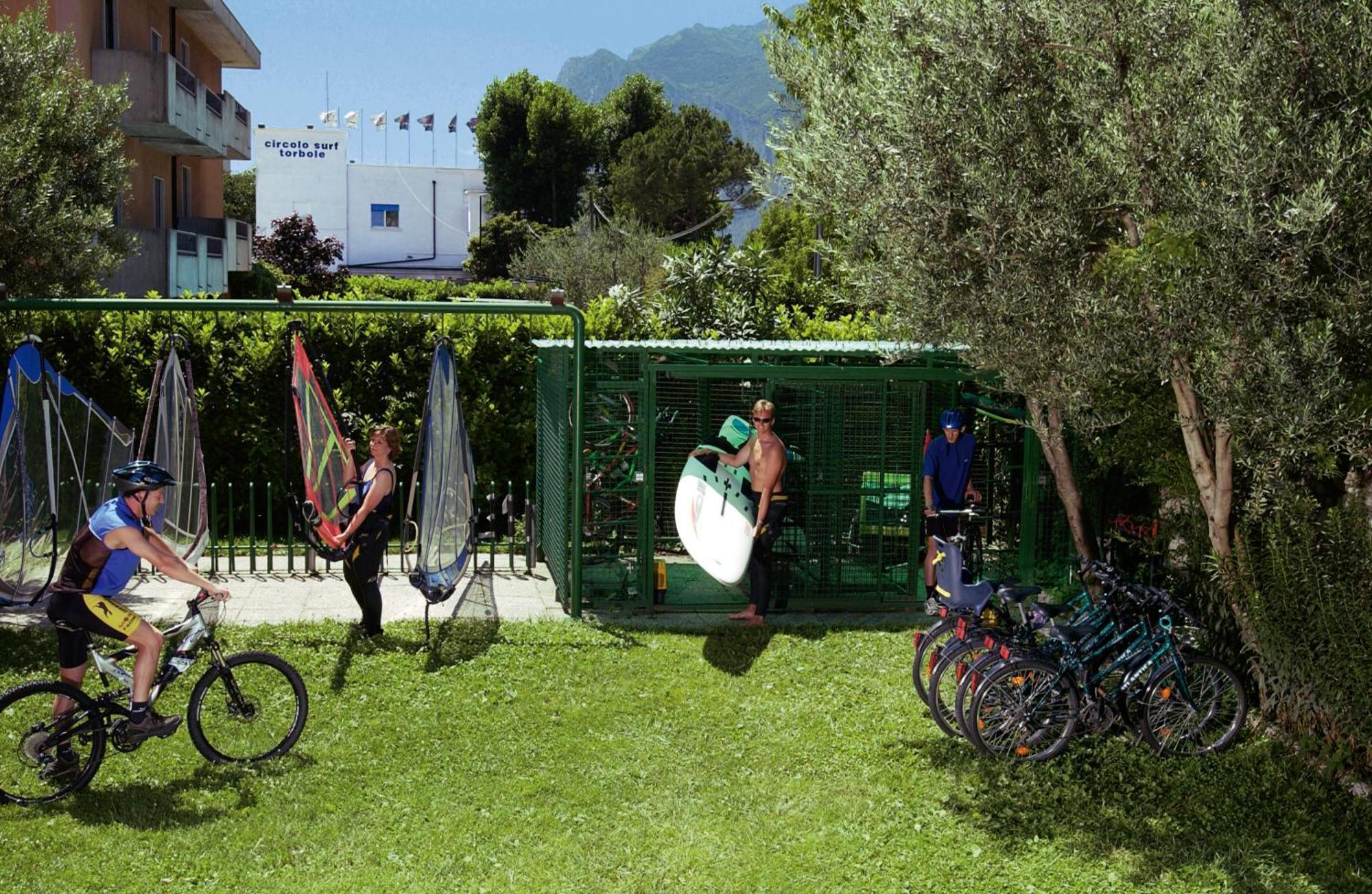 Hotel Garni Villa Magnolia Torbole Sul Garda Luaran gambar