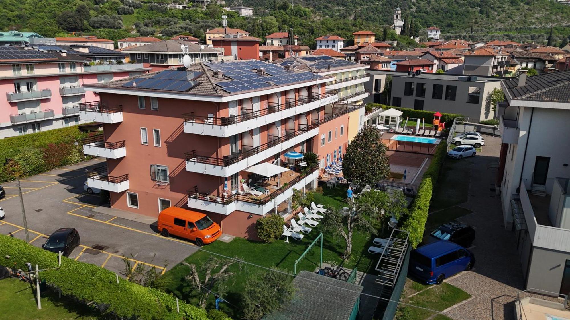 Hotel Garni Villa Magnolia Torbole Sul Garda Luaran gambar