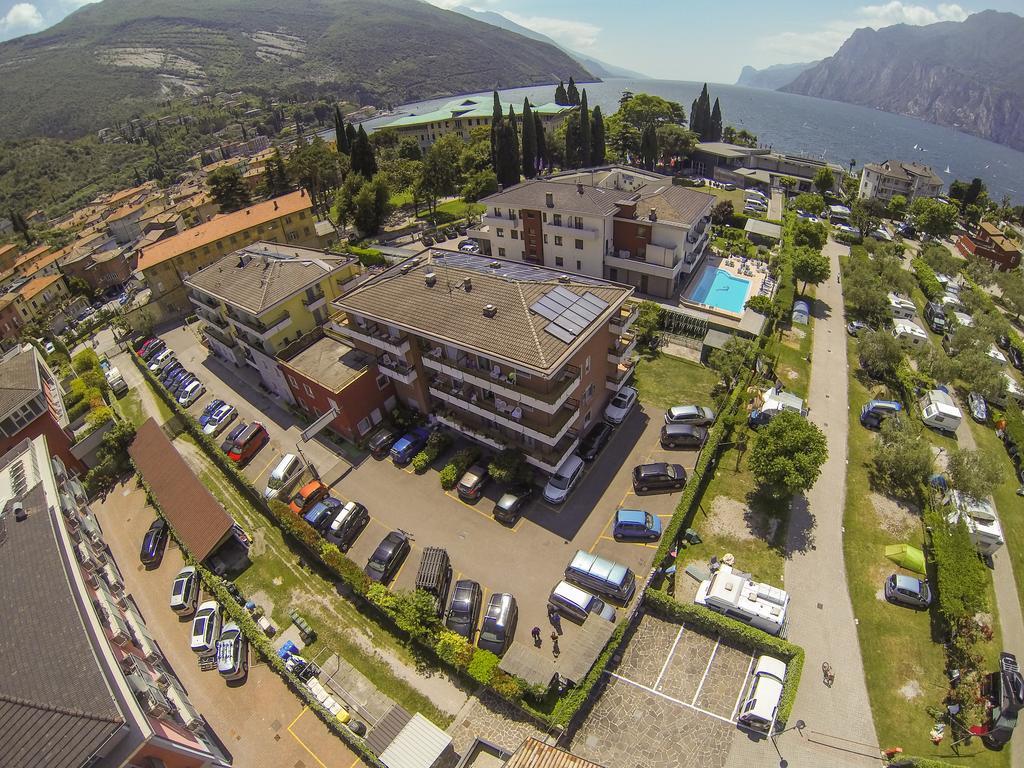 Hotel Garni Villa Magnolia Torbole Sul Garda Luaran gambar