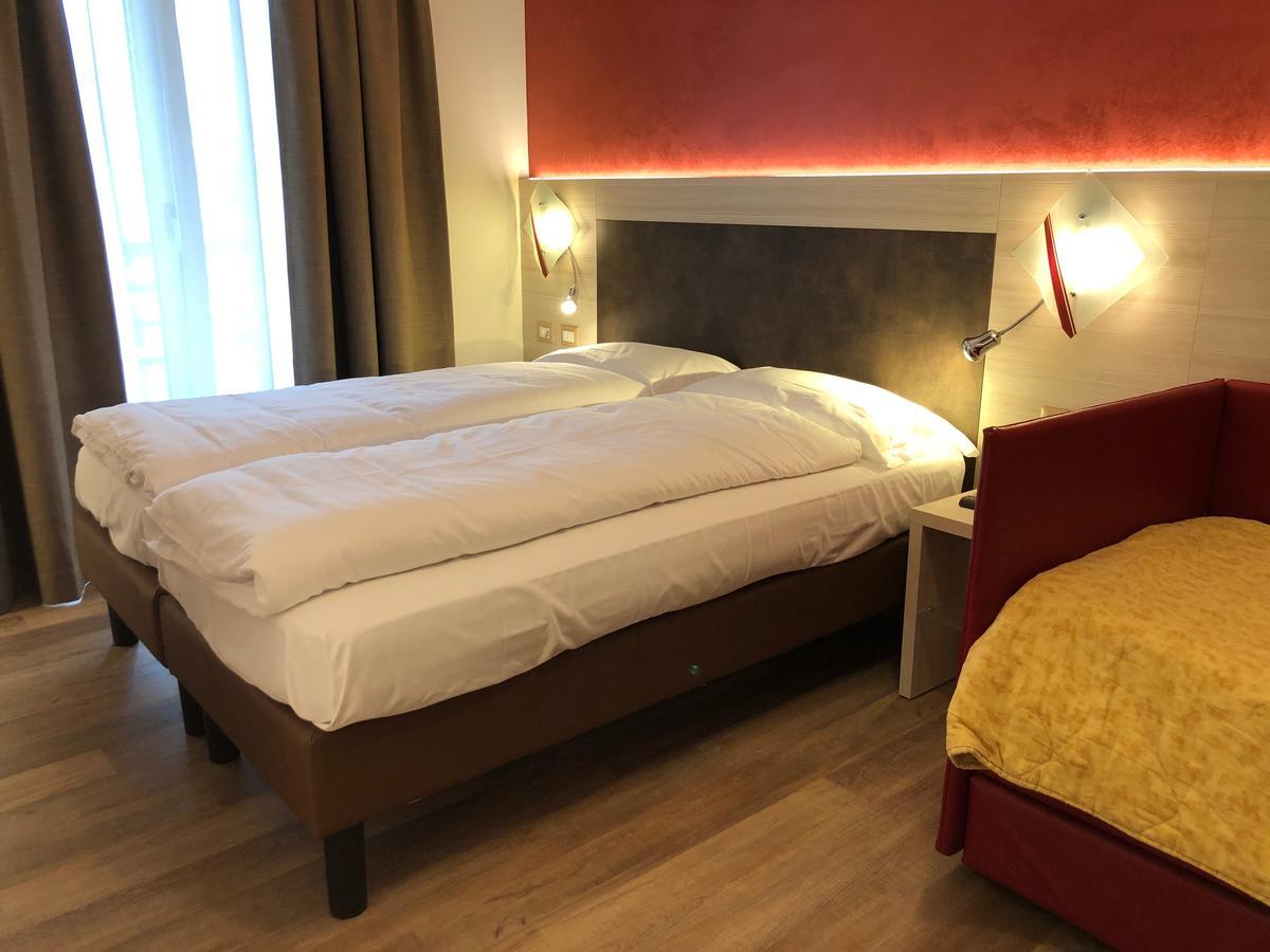 Hotel Garni Villa Magnolia Torbole Sul Garda Luaran gambar