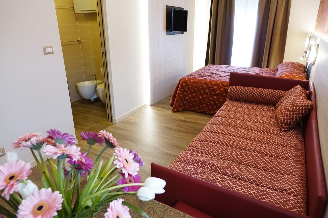 Hotel Garni Villa Magnolia Torbole Sul Garda Luaran gambar